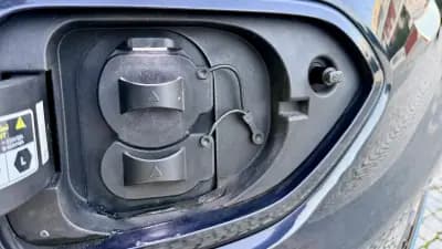 Sell Kia e-Niro 2021 - 20900 EUR, 75925 km - AUTO.MOTO.pt