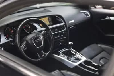 Vendo Audi A5 2012 - 18900 EUR, 209124 km - AUTO.MOTO.pt