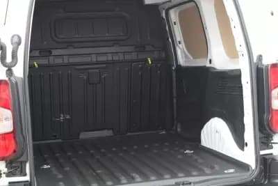 Vendo Peugeot Partner 2021 - 11990 EUR, 178000 km - AUTO.MOTO.pt