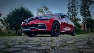 Sell Renault Clio 2014 - 17700 EUR, 146000 km - AUTO.MOTO.pt