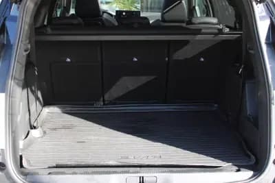 Vendo Peugeot 5008 2021 - 24900 EUR, 163348 km - AUTO.MOTO.pt