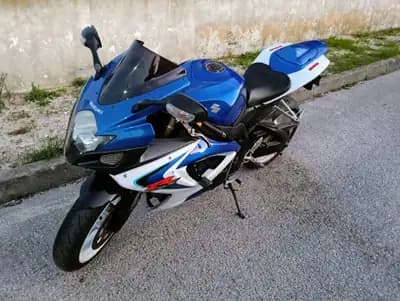 Sell Suzuki GSX-R 600 2006 - 6540 EUR, 38500 km - AUTO.MOTO.pt