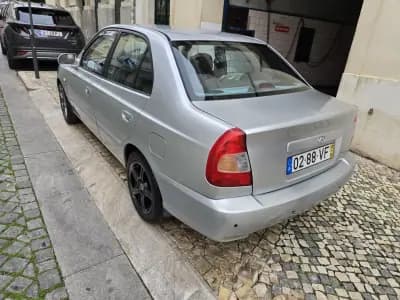 Vendo Hyundai Accent 2003 - 1750 EUR, 239893 km - AUTO.MOTO.pt