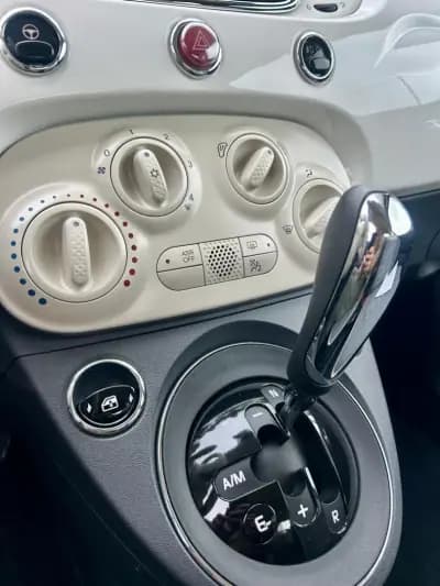 Vendo Fiat 500C 2017 - 12990 EUR, 42399 km - AUTO.MOTO.pt