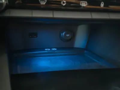 Vendo Peugeot 3008 2016 - 17450 EUR, 116000 km - AUTO.MOTO.pt