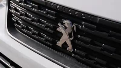 Vendo Peugeot Partner L2 caixa automática 130cv 2019 - 17900 EUR, 163000 km - AUTO.MOTO.pt