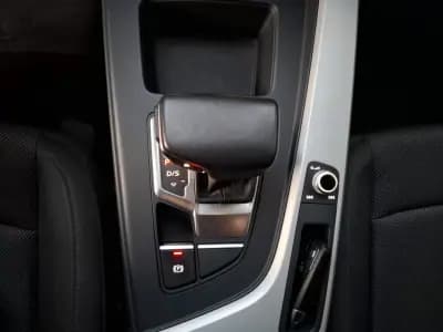 Vendo Audi A4 Avant 2023 - 35900 EUR, 56500 km - AUTO.MOTO.pt