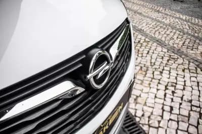 Vendo Opel Crossland X 2020 - 11980 EUR, 87391 km - AUTO.MOTO.pt