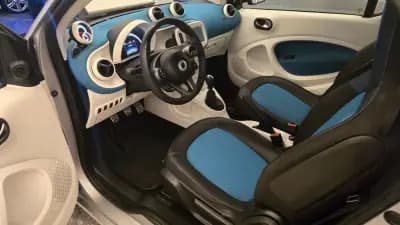 Vendo Smart Fortwo Cabrio 2014 - 8900 EUR, 145888 km - AUTO.MOTO.pt