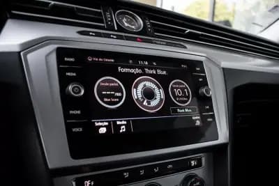 Sell Volkswagen Passat Variant 2017 - 10900 EUR, 290131 km - AUTO.MOTO.pt