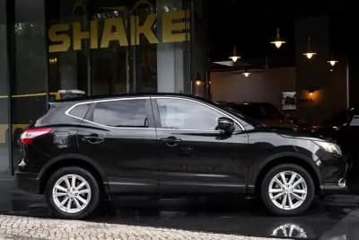 Vendo Nissan Qashqai 2014 - 13990 EUR, 133381 km - AUTO.MOTO.pt