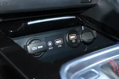 Vendo Kia ProCeed 2020 - 24750 EUR, 137140 km - AUTO.MOTO.pt