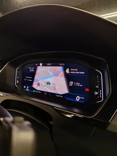 Vendo Volkswagen Passat Variant 2021 - 20750 EUR, 132592 km - AUTO.MOTO.pt