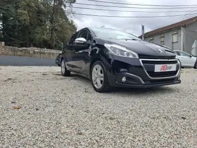 Sell Peugeot 208 2017 - 8900 EUR, 191000 km - AUTO.MOTO.pt