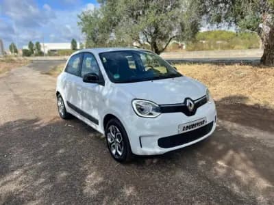 Vendo Renault Twingo 2022 - 15750 EUR, 11000 km - AUTO.MOTO.pt