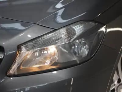 Vendo Mercedes-Benz A 180 2014 - 12990 EUR, 149000 km - AUTO.MOTO.pt