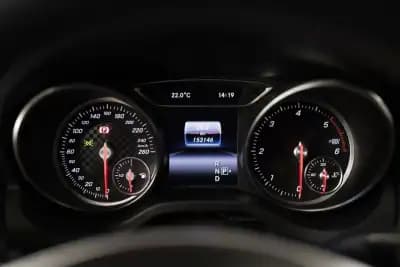 Vendo Mercedes-Benz A 200 2016 - 20950 EUR, 153146 km - AUTO.MOTO.pt