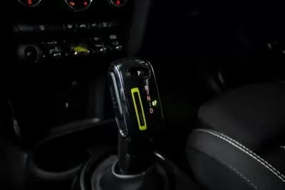 Vendo MINI 2021 - 17980 EUR, 78086 km - AUTO.MOTO.pt