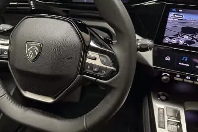 Vendo Peugeot 308 SW 2024 - 20950 EUR, 33291 km - AUTO.MOTO.pt