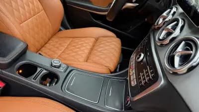 Sell Mercedes-Benz GLA 180 2020 - 25750 EUR, 160000 km - AUTO.MOTO.pt