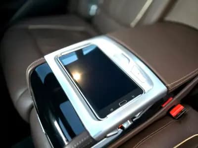 Vendo BMW 740 2017 - 35900 EUR, 125000 km - AUTO.MOTO.pt