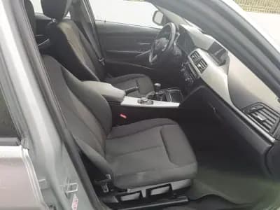 Vendo BMW 318 2018 - 19900 EUR, 170608 km - AUTO.MOTO.pt