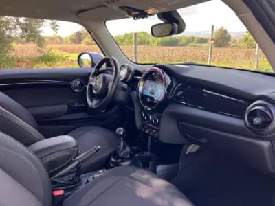 Vendo MINI Cooper 2023 - 23995 EUR, 20000 km - AUTO.MOTO.pt