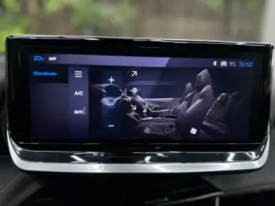 Sell Peugeot 2008 2024 - 22500 EUR, 13000 km - AUTO.MOTO.pt