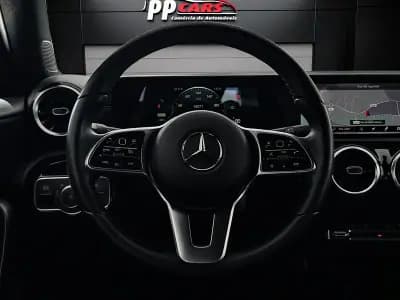 Vendo Mercedes-Benz A 250e 2021 - 26450 EUR, 94000 km - AUTO.MOTO.pt