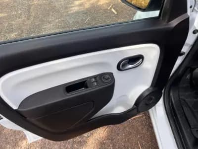 Vendo Renault Twingo 2022 - 15750 EUR, 11000 km - AUTO.MOTO.pt