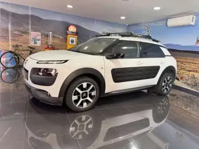 Sell Citroën C4 Cactus 2015 - 10500 EUR, 217000 km - AUTO.MOTO.pt