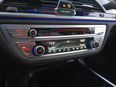 Vendo BMW 740 2017 - 35900 EUR, 125000 km - AUTO.MOTO.pt