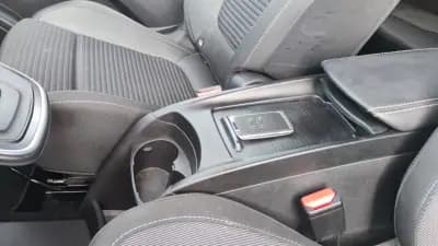 Vendo Renault Scénic 2017 - 12990 EUR, 172302 km - AUTO.MOTO.pt