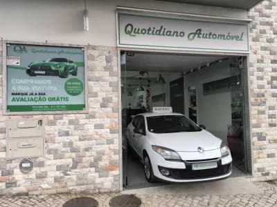 Vendo Renault Mégane 2013 - 4950 EUR, 317737 km - AUTO.MOTO.pt