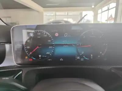 Vendo Mercedes-Benz A 220 Limousine 2020 - 30900 EUR, 30000 km - AUTO.MOTO.pt