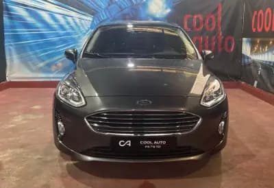 Vendo Ford Fiesta 2021 - 13999 EUR, 80000 km - AUTO.MOTO.pt