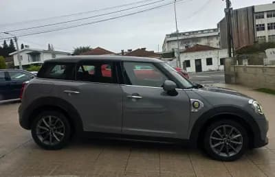 Vendo MINI Countryman 2018 - 18990 EUR, 132950 km - AUTO.MOTO.pt