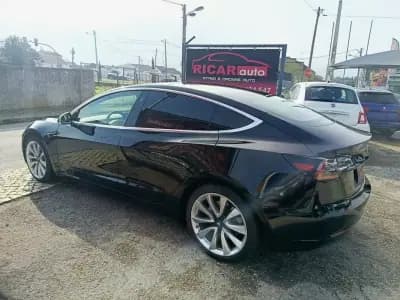 Sell Tesla Model 3 2019 - 24000 EUR, 128000 km - AUTO.MOTO.pt