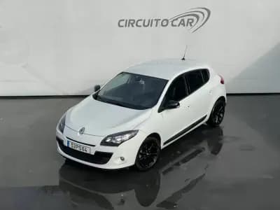Vendo Renault Mégane 2011 - 7500 EUR, 272530 km - AUTO.MOTO.pt