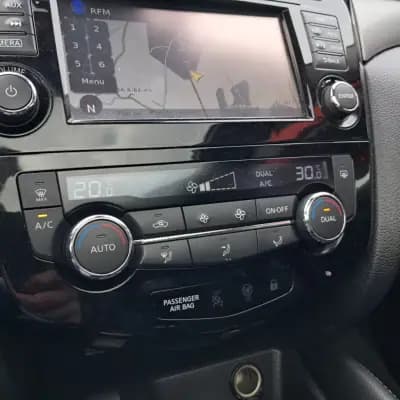 Sell Nissan Qashqai 2018 - 17650 EUR, 57000 km - AUTO.MOTO.pt