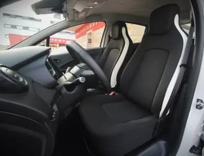 Vendo Renault Zoe 2020 - 14350 EUR, 62000 km - AUTO.MOTO.pt