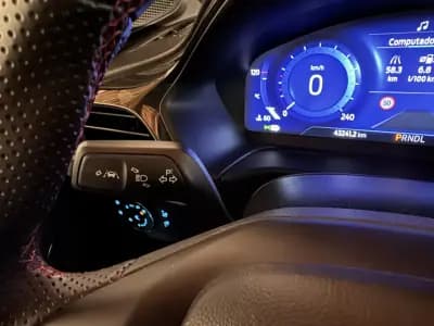 Vendo Ford Puma 2024 - 22250 EUR, 43134 km - AUTO.MOTO.pt