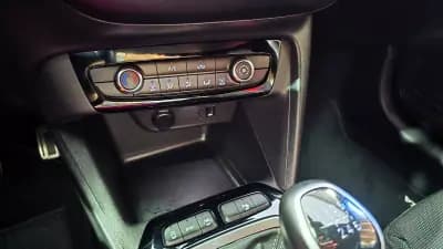 Vendo Opel Corsa 2021 - 14900 EUR, 84936 km - AUTO.MOTO.pt