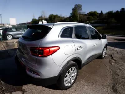 Vendo Renault Kadjar 2020 - 19500 EUR, 151000 km - AUTO.MOTO.pt