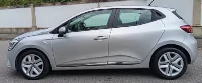 Sell Renault Clio 2021 - 12990 EUR, 122500 km - AUTO.MOTO.pt