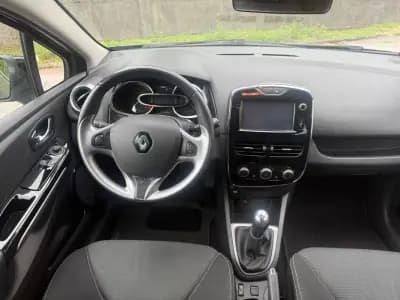 Vendo Renault Clio Sport Tourer 2014 - 7890 EUR, 179000 km - AUTO.MOTO.pt