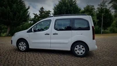 Vendo Peugeot Partner 2018 - 15900 EUR, 160000 km - AUTO.MOTO.pt