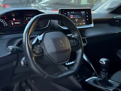 Sell Peugeot 208 2020 - 14250 EUR, 44000 km - AUTO.MOTO.pt