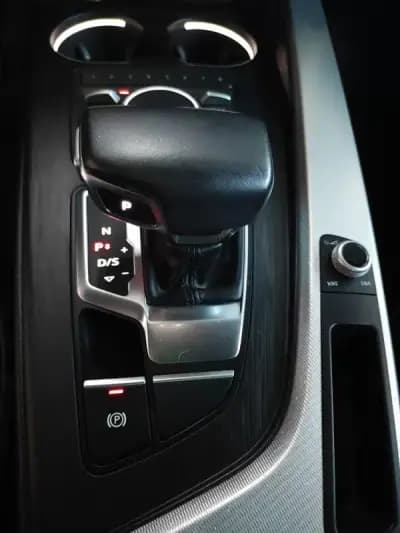 Vendo Audi A5 Sportback 2017 - 31950 EUR, 146200 km - AUTO.MOTO.pt