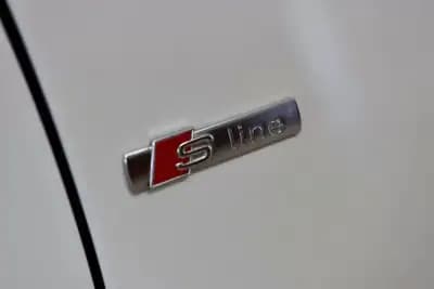 Vendo Audi A5 Cabrio 2016 - 25900 EUR, 110000 km - AUTO.MOTO.pt